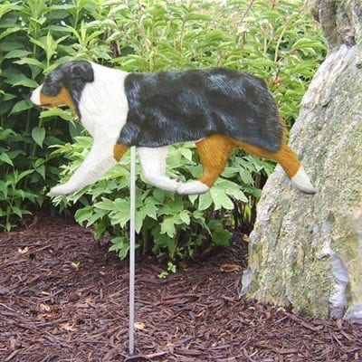 Australian Shepherd Statue: Dog Statues and Garden Statues